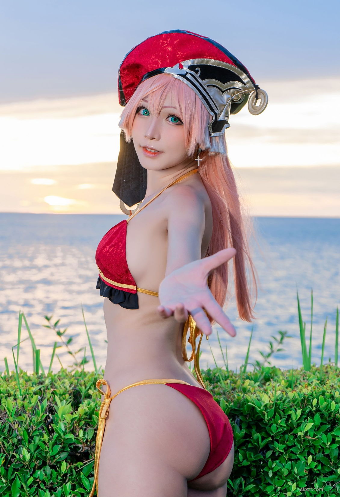 Cosplayer Bikini – Light Yanfei 1ҳ